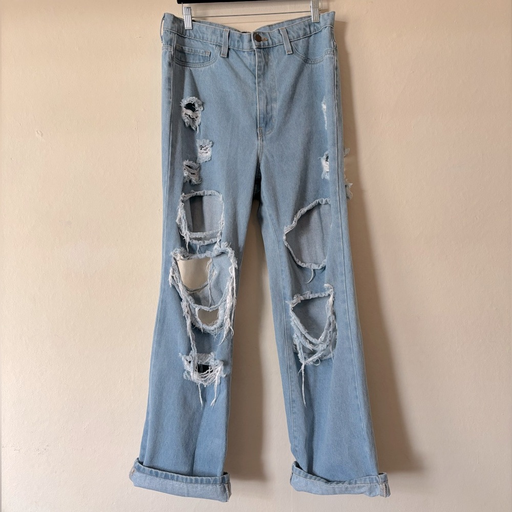 Distressed Mom Jean